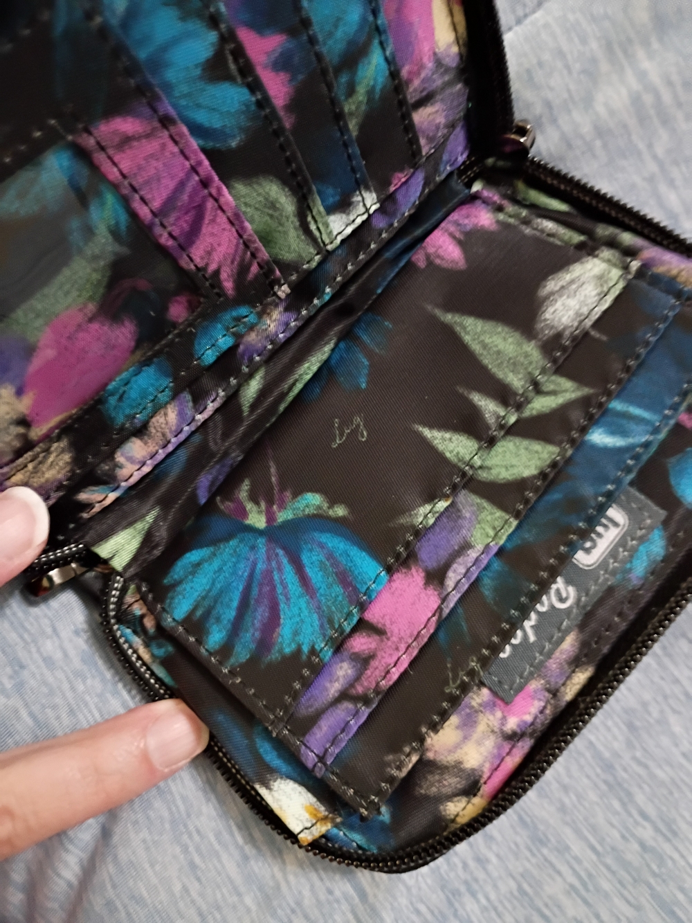 lug Quilted Black Floral Wristlet Wallet with Multicolor Flowers - Picture 3 of 4